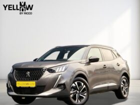 Peugeot 2008 GT / 130ch