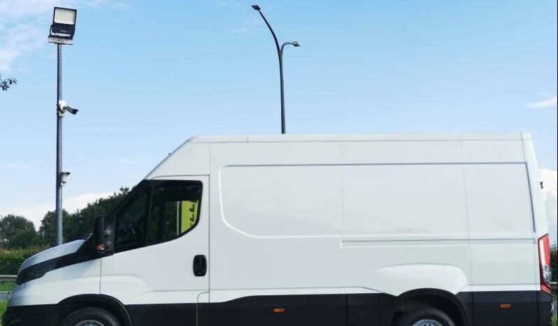 Iveco Daily 35S14 / L3H2 / Siège suspendu complet