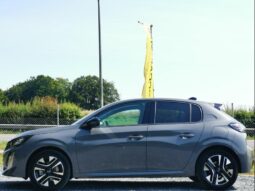 Peugeot 208 Allure / Carplay / Sièges chau complet