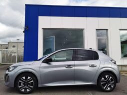 Peugeot 208 Allure /Sièges chauffants complet