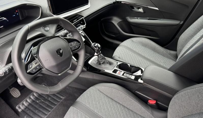 Peugeot 208 Allure / Carplay / Sièges chau complet