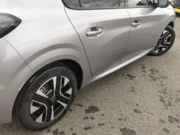 Peugeot 208 Allure /Sièges chauffants complet