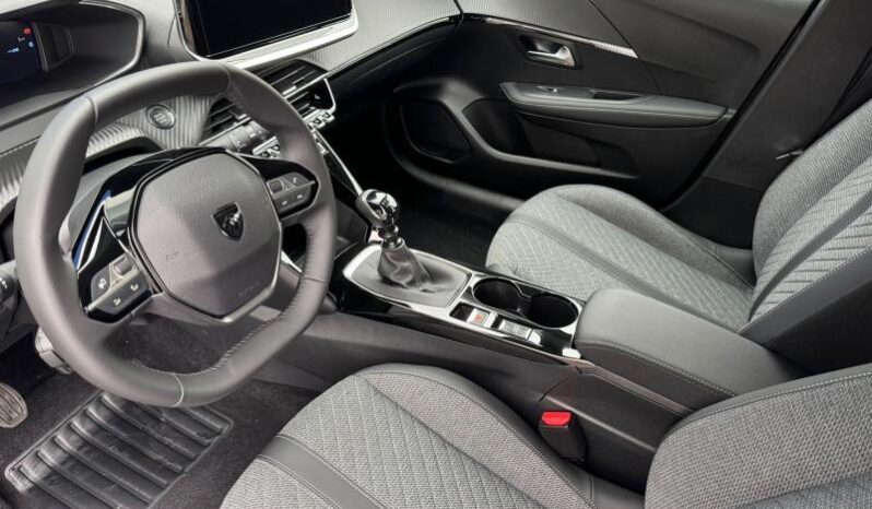 Peugeot 208 Allure / Carplay / Sièges chau complet