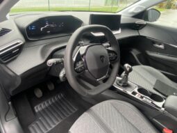 Peugeot 208 Allure / Carplay / Sièges chau complet