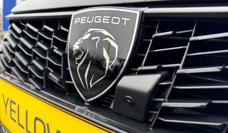 Peugeot 208 Allure / Carplay / Sièges chau complet