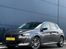 Peugeot 208 Style / EAT8