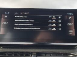 Peugeot 5008 GT / EAT8 complet