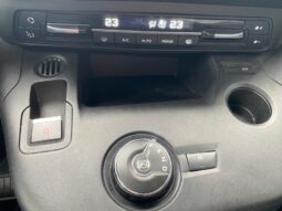 Peugeot Partner EAT8 / Carplay / Caméra complet