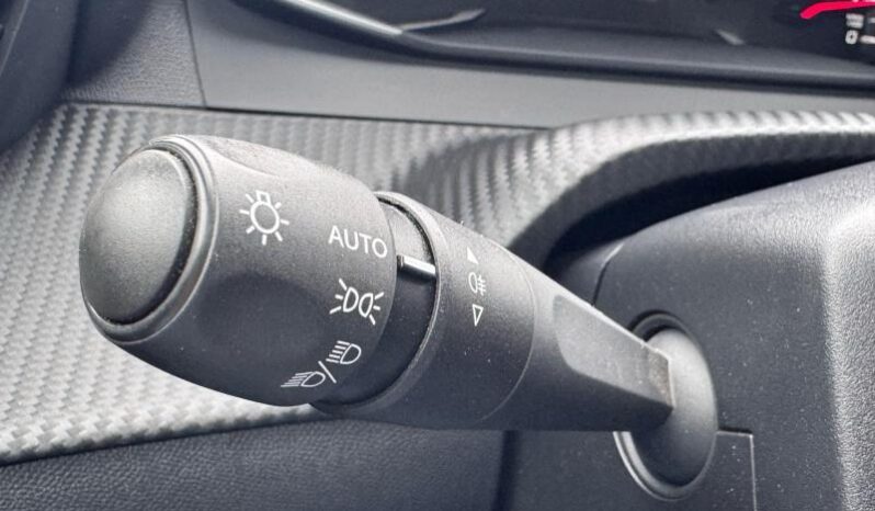 Peugeot 2008 Active / Carplay / Caméra complet
