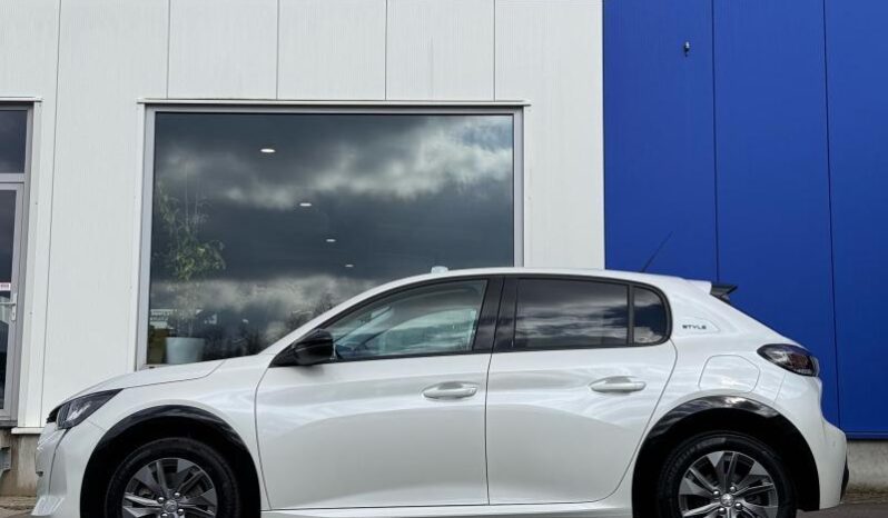 Peugeot e-208 E-208 / Style complet