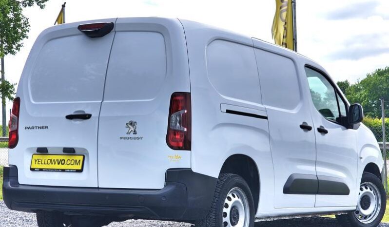 Peugeot Partner L2 / EAT8 / Asphalt / Long complet