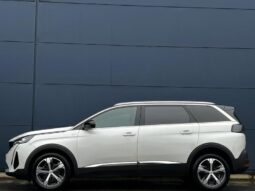 Peugeot 5008 GT / EAT8 complet