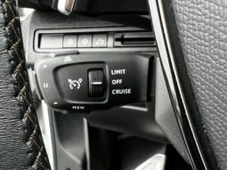 Peugeot 5008 GT / EAT8 complet