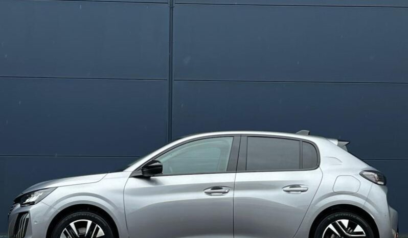 Peugeot 208 Allure / Carplay / Sièges chau complet