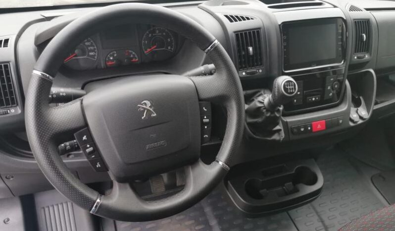 Peugeot Boxer Fourgon tôlé 335 L2H2 complet