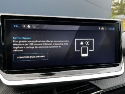 Peugeot 208 Allure / Carplay / Sièges chau complet