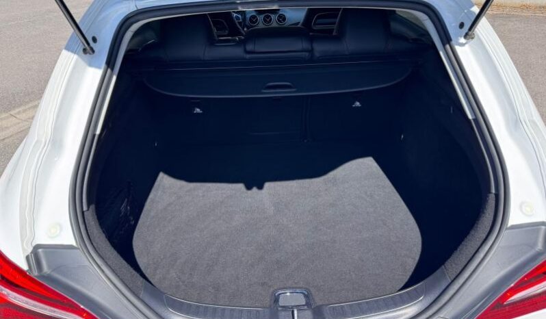 Mercedes-Benz CLA 200 200d / Shooting Brake / 7G-DCT complet