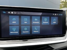 Peugeot 208 Allure / Carplay / Sièges chau complet