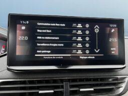 Peugeot 5008 GT / EAT8 complet