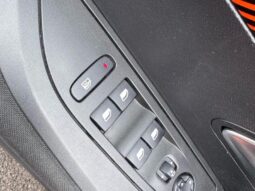 Peugeot 2008 Active / Carplay / Caméra complet