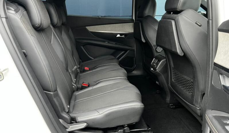 Peugeot 5008 GT / EAT8 complet