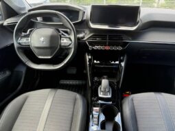 Peugeot 208 Allure / EAT8 / Carplay complet