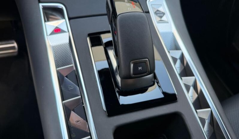 DS Automobiles DS 7 Opera complet
