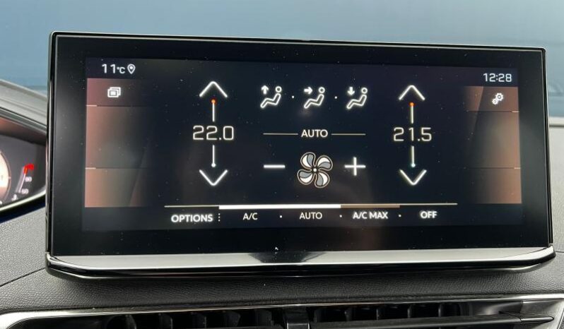 Peugeot 5008 GT / EAT8 complet