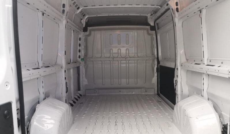 Peugeot Boxer Fourgon tôlé 335 L2H2 complet