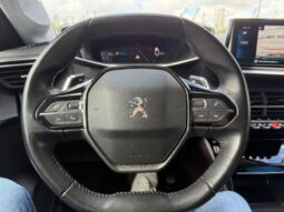 Peugeot 208 Allure / EAT8 / Carplay complet