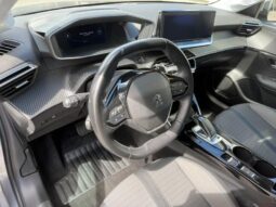 Peugeot 208 Allure / EAT8 / Carplay complet