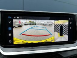 Peugeot 208 Allure / Carplay / Sièges chau complet