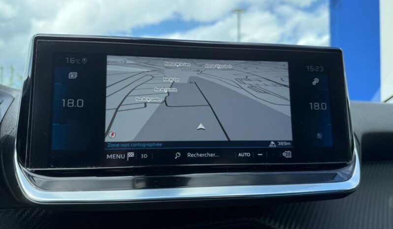 Peugeot 208 Allure / EAT8 / Carplay complet