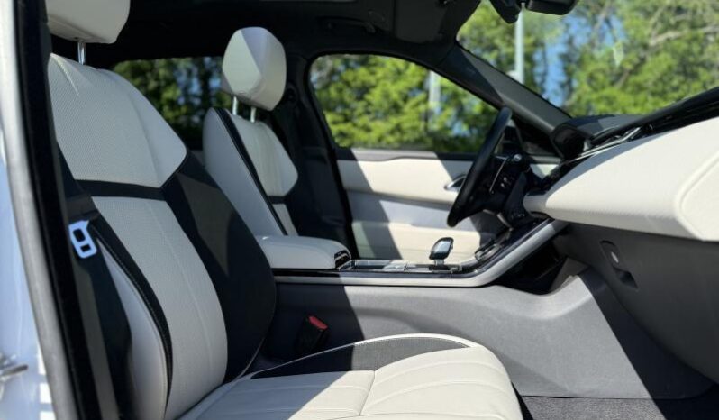 Land Rover Range Rover Velar AWD R-Dynamic / Pano / JA20 complet