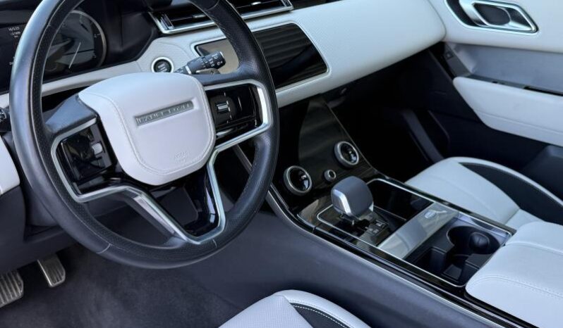 Land Rover Range Rover Velar AWD R-Dynamic / Pano / JA20 complet