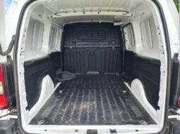 Peugeot Partner L2 / EAT8 / Asphalt / Long complet