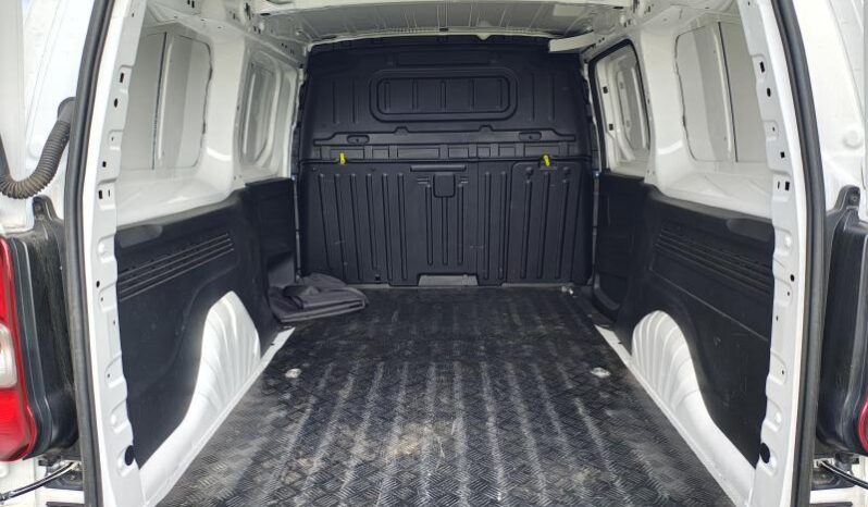 Peugeot Partner L2 / EAT8 / Asphalt / Long complet