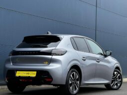 Peugeot 208 Allure / Carplay / Sièges chau complet