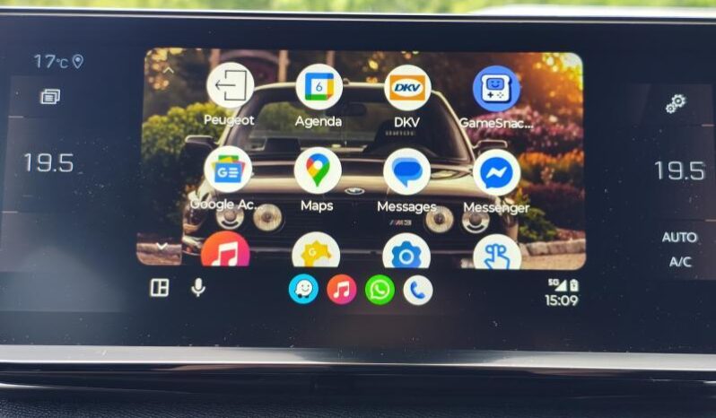 Peugeot 5008 GT / EAT8 / 7 places / 1.5 Blu complet
