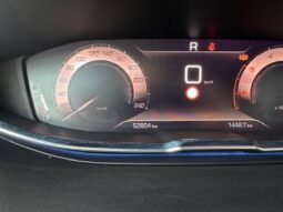 Peugeot 5008 GT / EAT8 / 7 Places / 1.5 Blu complet
