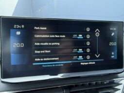 Peugeot 3008 Allure Pack / EAT8 / 1.5 BlueH complet