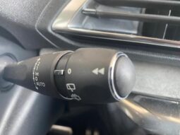 Peugeot 5008 GT / EAT8 / 7 Places / 1.5 Blu complet