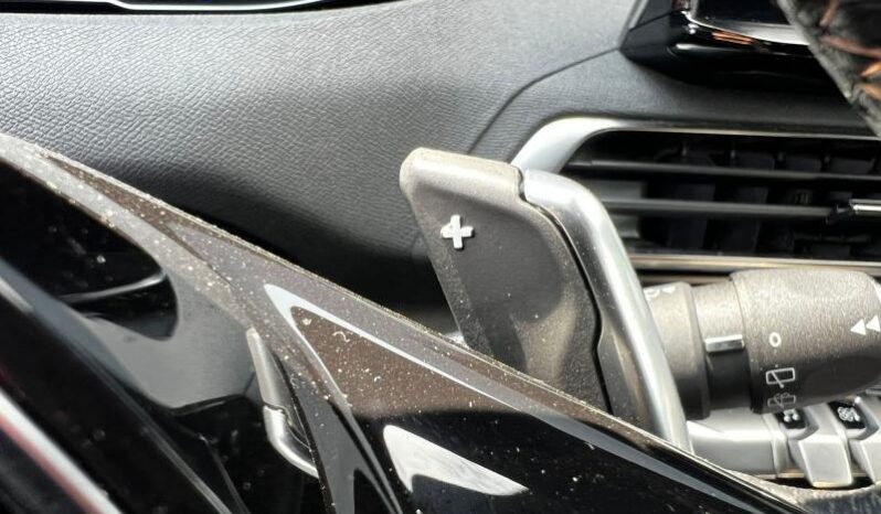 Peugeot 5008 GT / 7 Places / EAT8 complet