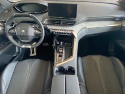 Peugeot 5008 GT / EAT8 / 7 Places / 1.5 Blu complet