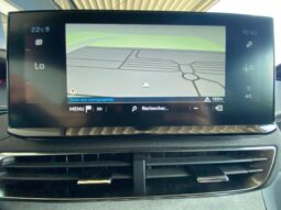 Peugeot 5008 GT / EAT8 / 7 Places / 1.5 Blu complet