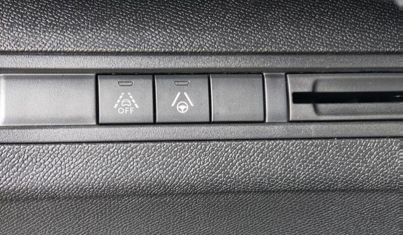 Peugeot 5008 GT / EAT8 / 7 places / 1.5 Blu complet