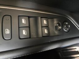 Peugeot 5008 GT / EAT8 / 7 Places / 1.5 Blu complet
