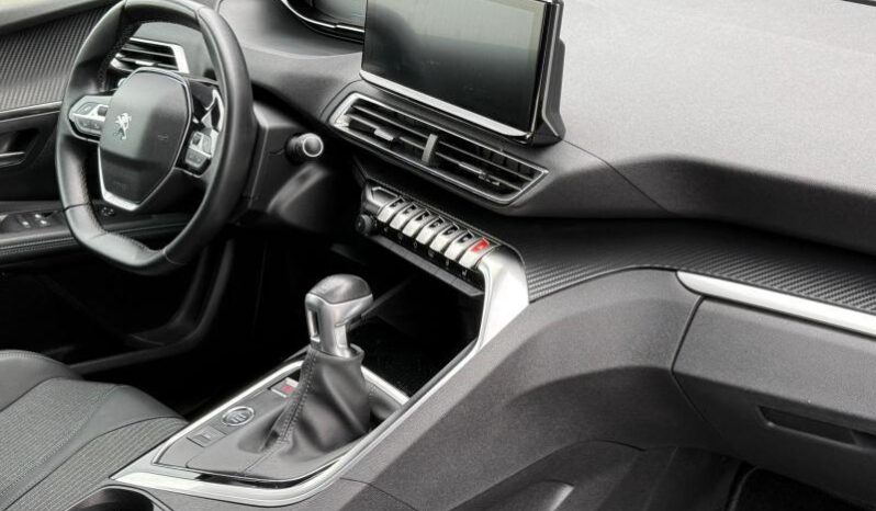 Peugeot 5008 Allure / 7 Places / Carplay complet