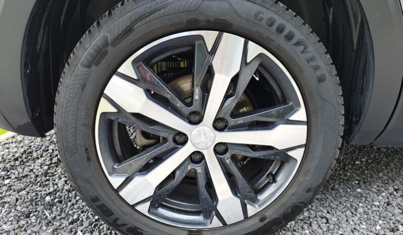 Peugeot 5008 GT / EAT8 / 7 places / 1.5 Blu complet