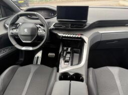 Peugeot 5008 GT / EAT8 / 7 places / 1.5 Blu complet